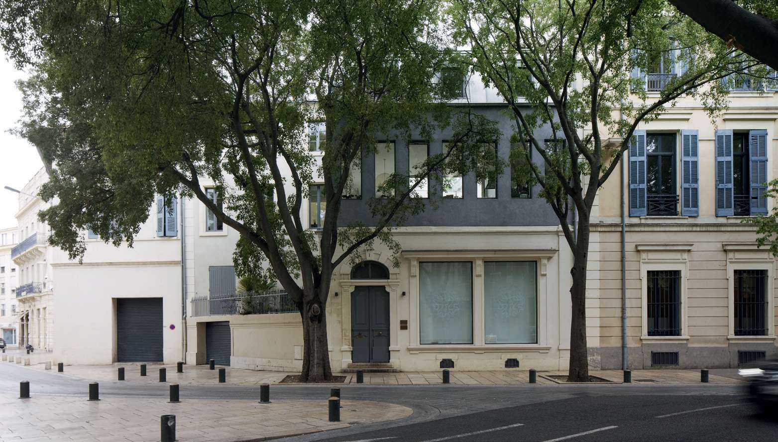 Crédit photo: Daniel Moulinet / Architectes : Agence Roulle-Oliveira / Poêle à pellets installé par Ambiance Chaleur Nîmes